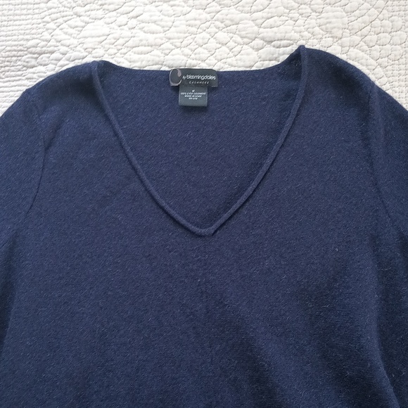 C by Bloomingdale's Cashmere Sweater Navy Size M - Picture 2 of 6